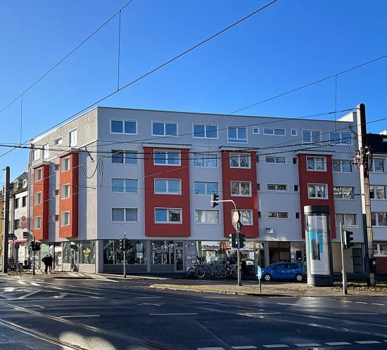 Objekt-Ansicht 01, Köln, Immobilie: Aufstockung + Innenausbau Mehrfamilienhaus von Architekturbüro Schopow