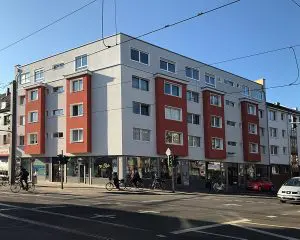 Objekt-Ansicht 03, Köln, Immobilie: Aufstockung + Innenausbau Mehrfamilienhaus, Architekturbüro